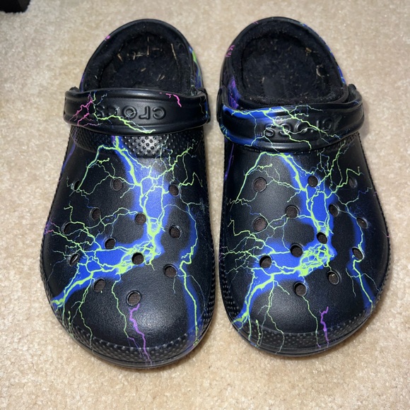 Crocs lightening bolt fur lined M6-W8 - Picture 2 of 4